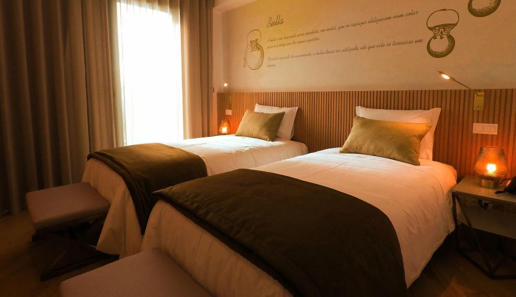 Castelo Hotel ชาเวส ภายนอก รูปภาพ